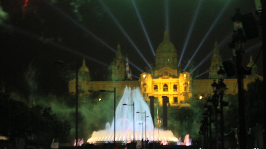 Stopbarcelona Universidad Apartments ห้อง รูปภาพ