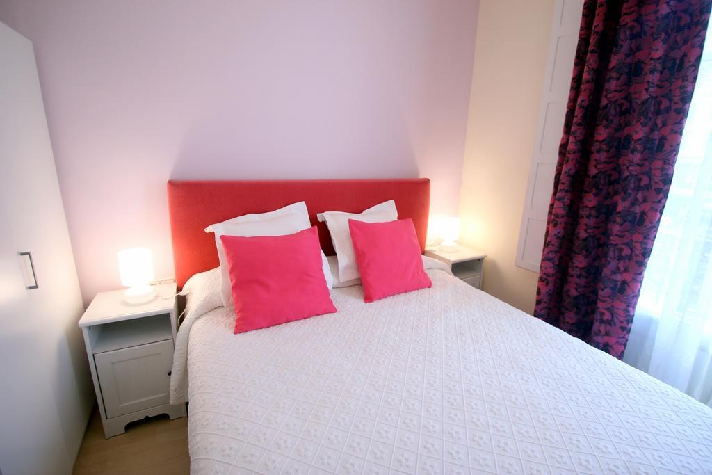Stopbarcelona Universidad Apartments ห้อง รูปภาพ
