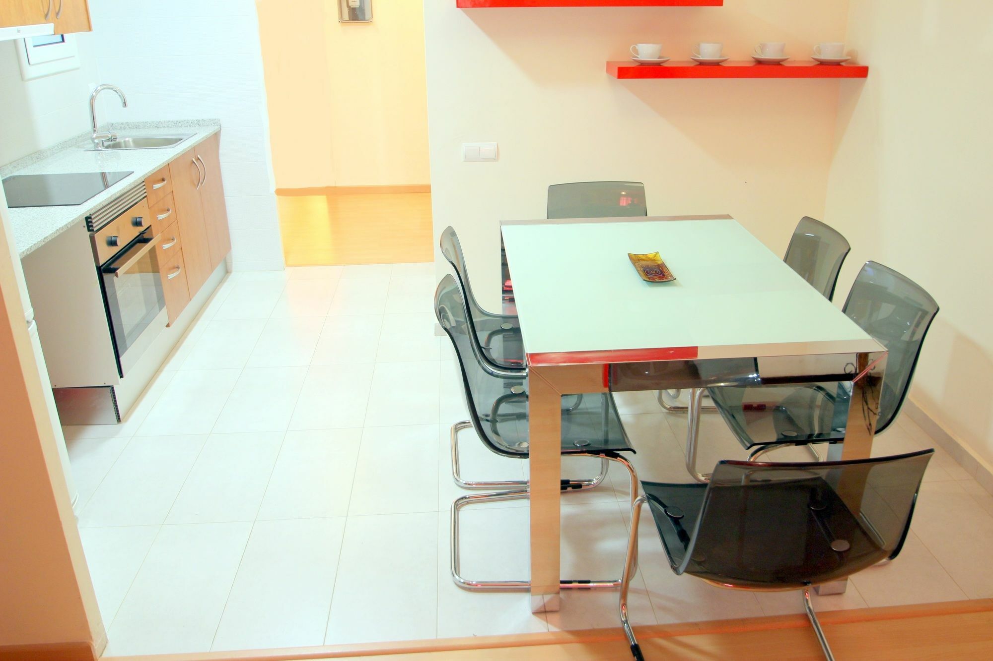 Stopbarcelona Universidad Apartments ภายนอก รูปภาพ